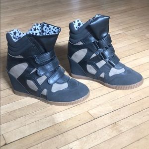 New w/o tags wedge high top  by Penny Sue